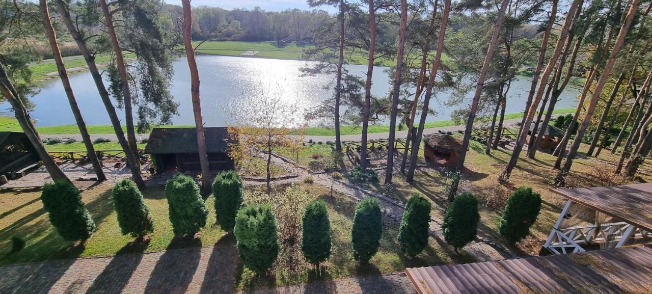 Готельно-Ресторанний Комплекс Три Бобри Lytovezh Экстерьер фото