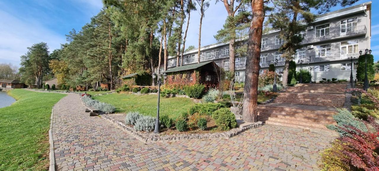 Готельно-Ресторанний Комплекс Три Бобри Lytovezh Экстерьер фото